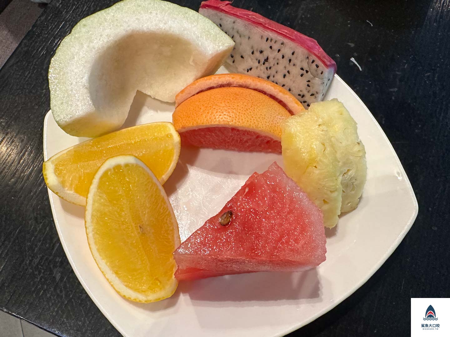 探索廚房推薦,台北寒舍艾美酒店探索廚房,信義區美食,探索廚房,探索廚房菜單,探索廚房用餐時間,吃到飽推薦,台北吃到飽推薦,探索廚房價錢 @鯊魚大口咬