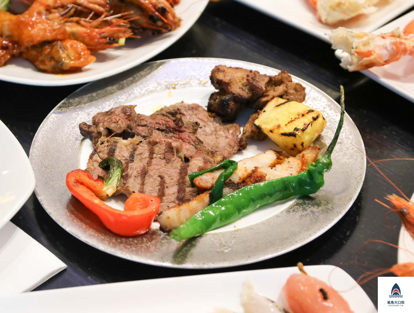 探索廚房推薦,台北寒舍艾美酒店探索廚房,信義區美食,探索廚房,探索廚房菜單,探索廚房用餐時間,吃到飽推薦,台北吃到飽推薦,探索廚房價錢 @鯊魚大口咬