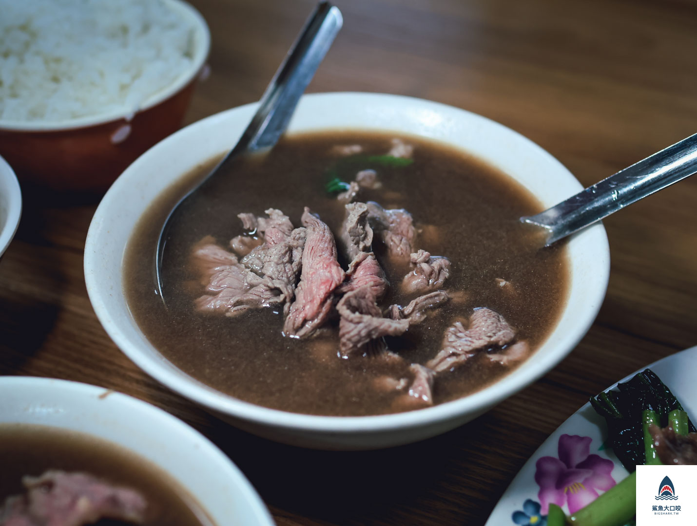 屏東美食,屏東牛肉料理,屏東牛肉湯,屏東牛肉友,牛肉友 @鯊魚大口咬