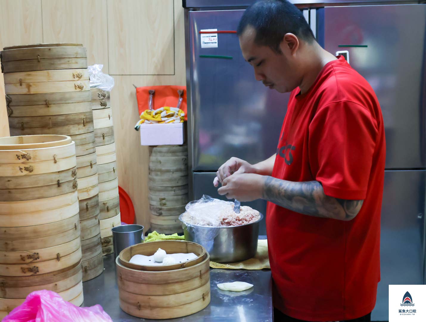 文心森林公園美食,台中南屯湯包,台中小吃,台中南屯美食,台中湯包,大七湯包,文心森林公園附近美食,台中南屯小吃,台中紅豆鍋餅 @鯊魚大口咬 文心森林公園美食,台中南屯湯包,台中小吃,台中南屯美食,台中湯包,大七湯包,文心森林公園附近美食,台中南屯小吃,台中紅豆鍋餅 @鯊魚大口咬