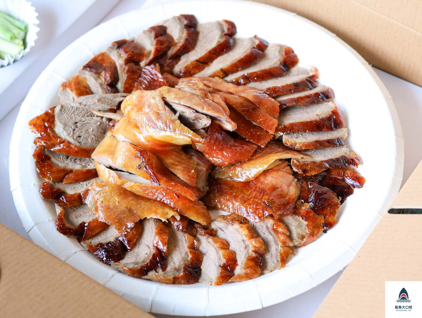 台中西區美食,台中必吃美食,台中烤鴨三吃,台中一鴨三吃,台中外帶烤鴨,小鴨片 @鯊魚大口咬