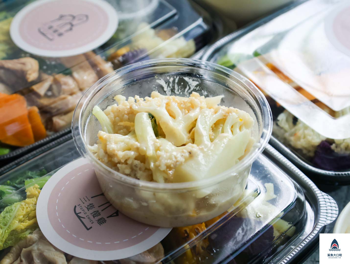 台中美食,台中便當推薦,台中南區便當推薦,台中海南雞飯,台中三隻傻雞,三隻傻雞海南雞飯 @鯊魚大口咬 台中美食,台中便當推薦,台中南區便當推薦,台中海南雞飯,台中三隻傻雞,三隻傻雞海南雞飯 @鯊魚大口咬