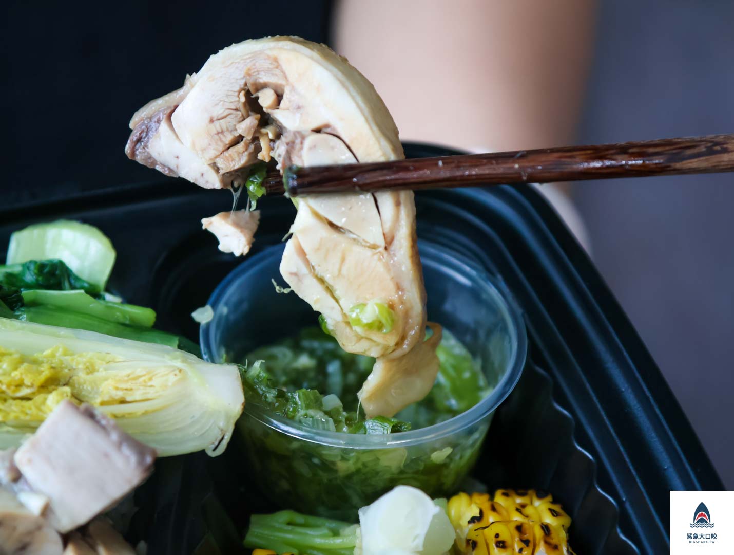 台中美食,台中便當推薦,台中南區便當推薦,台中海南雞飯,台中三隻傻雞,三隻傻雞海南雞飯 @鯊魚大口咬