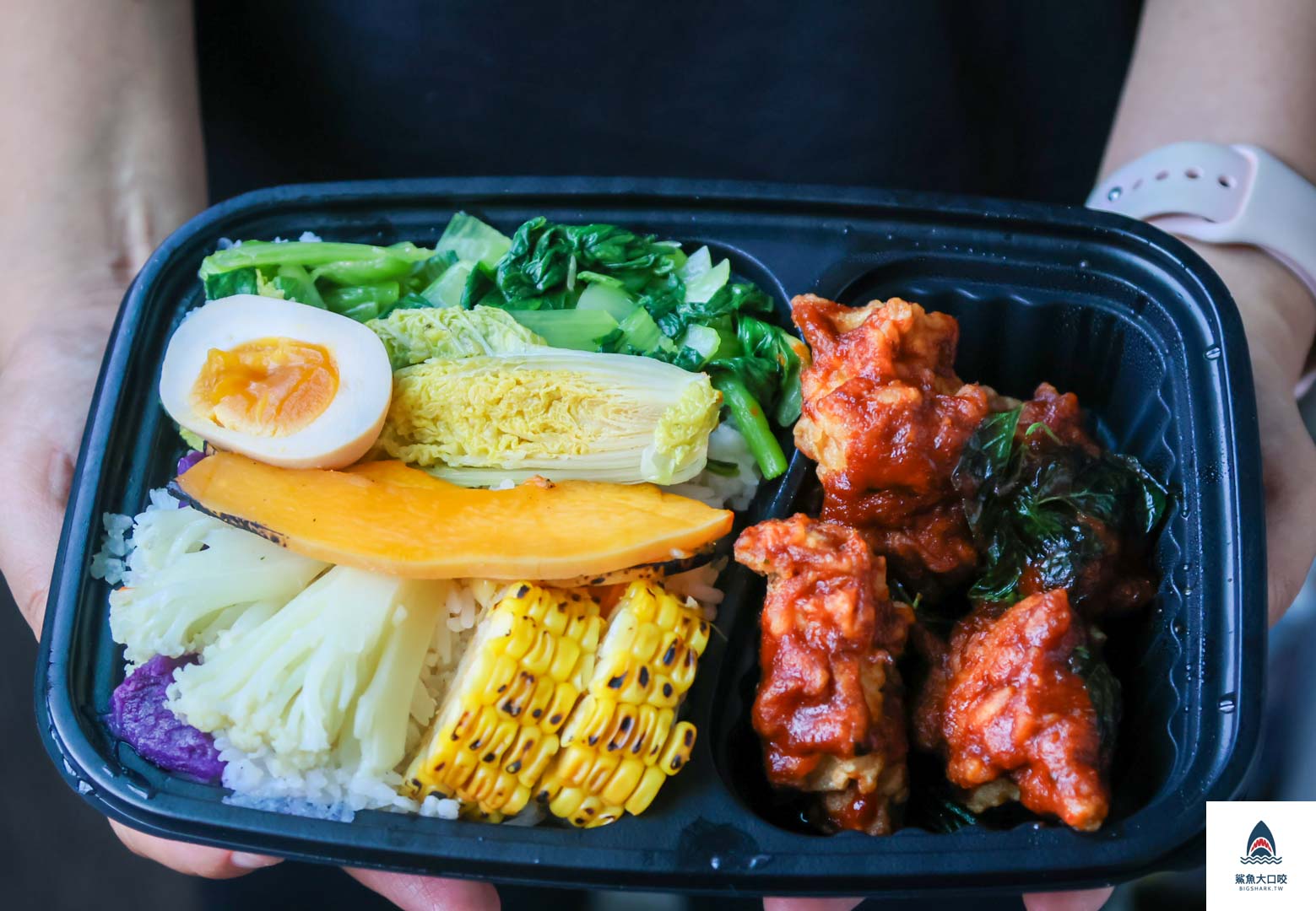 台中美食,台中便當推薦,台中南區便當推薦,台中海南雞飯,台中三隻傻雞,三隻傻雞海南雞飯 @鯊魚大口咬 台中美食,台中便當推薦,台中南區便當推薦,台中海南雞飯,台中三隻傻雞,三隻傻雞海南雞飯 @鯊魚大口咬