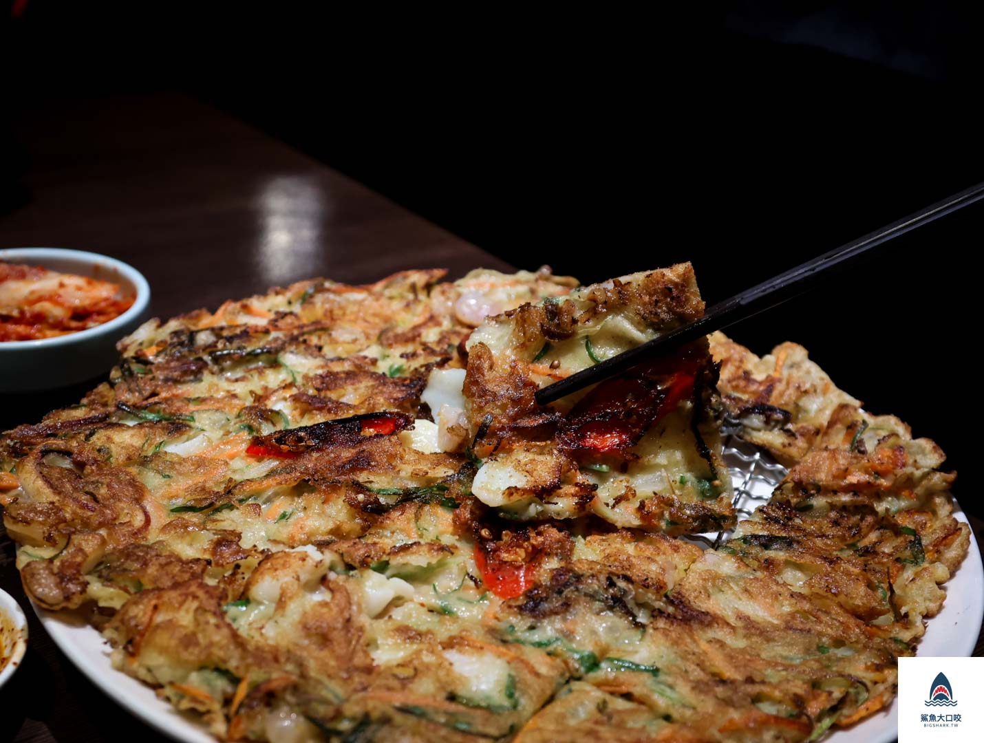 涓豆腐台中文心秀泰店,台中豆腐煲,台中秀泰美食,涓豆腐麗寶,涓豆腐,涓豆腐台中,涓豆腐菜單,涓豆腐台中秀泰 @鯊魚大口咬