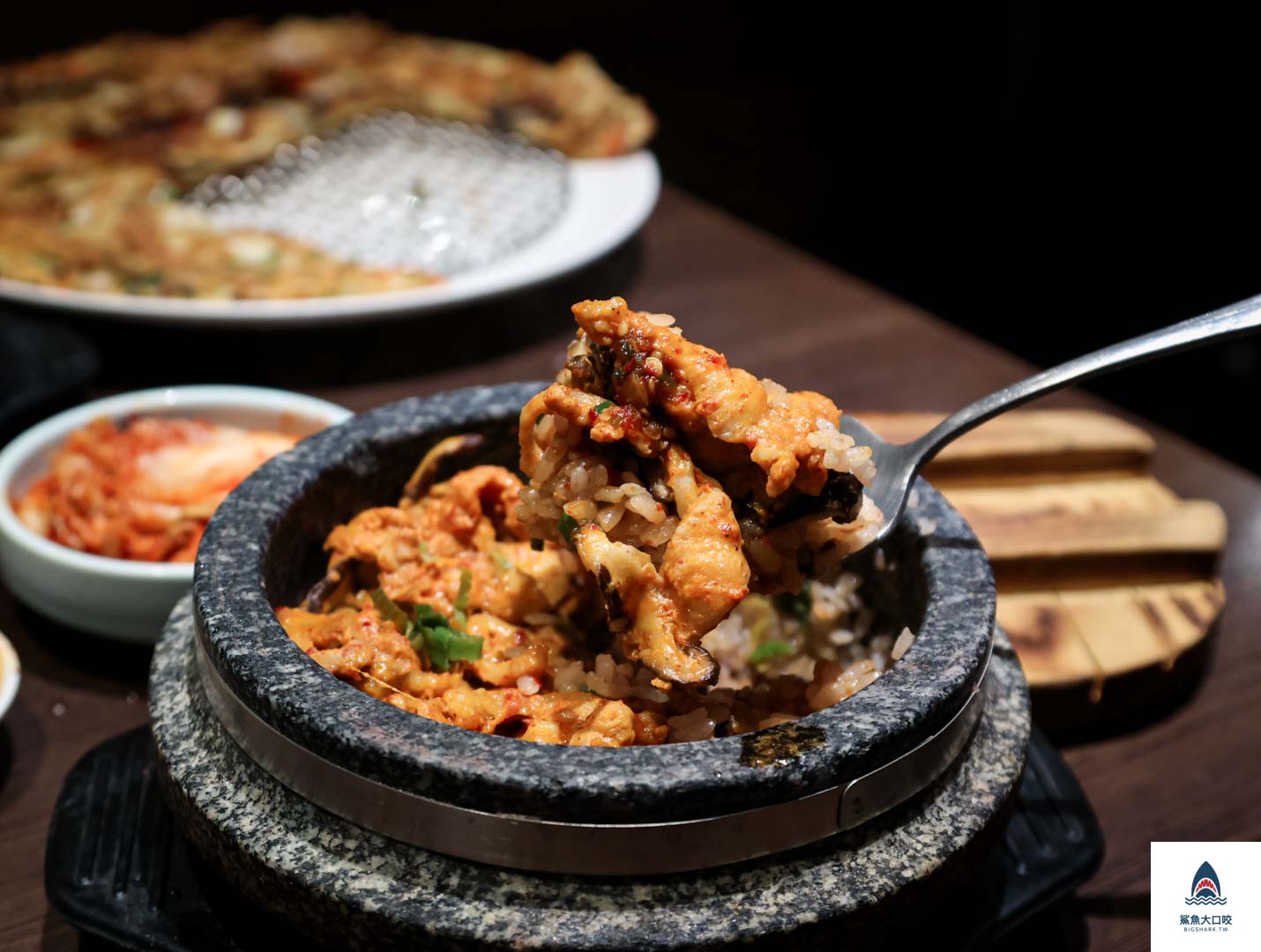 涓豆腐台中文心秀泰店,台中豆腐煲,台中秀泰美食,涓豆腐麗寶,涓豆腐,涓豆腐台中,涓豆腐菜單,涓豆腐台中秀泰 @鯊魚大口咬