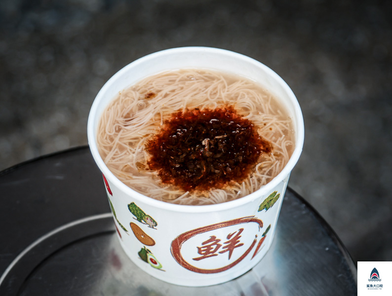 台中西區美食,台中大腸麵線,台中第五市場,第五市場美食,陳記蚵仔麵線,第五市場麵線,台中西區陳記蚵仔麵線,台中美食景點 @鯊魚大口咬