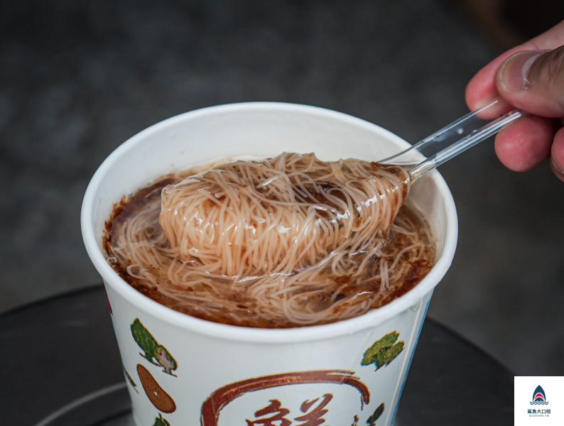 台中西區美食,台中大腸麵線,台中第五市場,第五市場美食,陳記蚵仔麵線,第五市場麵線,台中西區陳記蚵仔麵線,台中美食景點 @鯊魚大口咬
