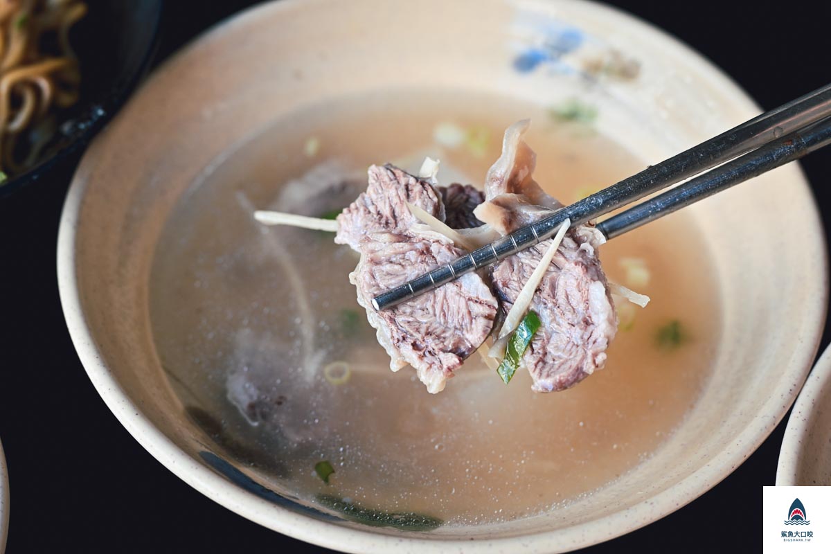 台中脆皮肉圓推薦,清水脆皮肉圓推薦,清水美食,麟記脆皮肉圓菜單 @鯊魚大口咬