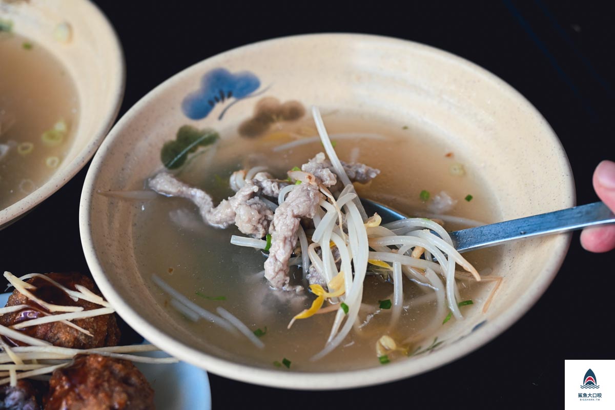 台中脆皮肉圓推薦,清水脆皮肉圓推薦,清水美食,麟記脆皮肉圓菜單 @鯊魚大口咬