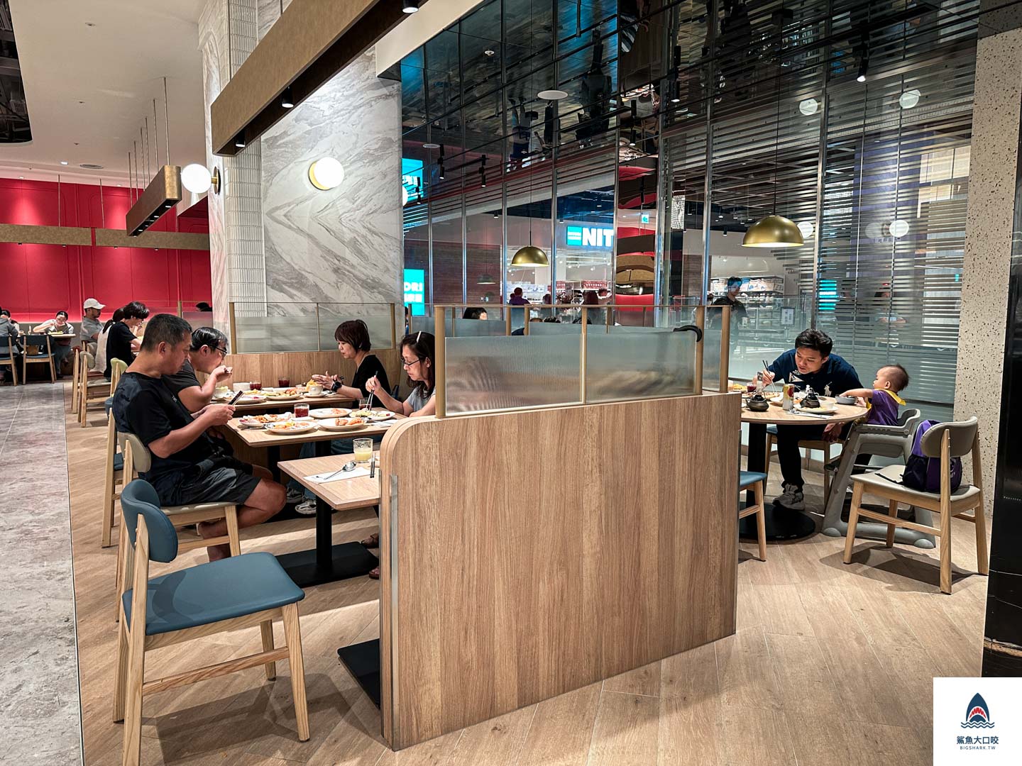 台中美食,台中吃到飽,饗食天堂,台中東區,LaLaport,饗食天堂LaLaport台中店 @鯊魚大口咬