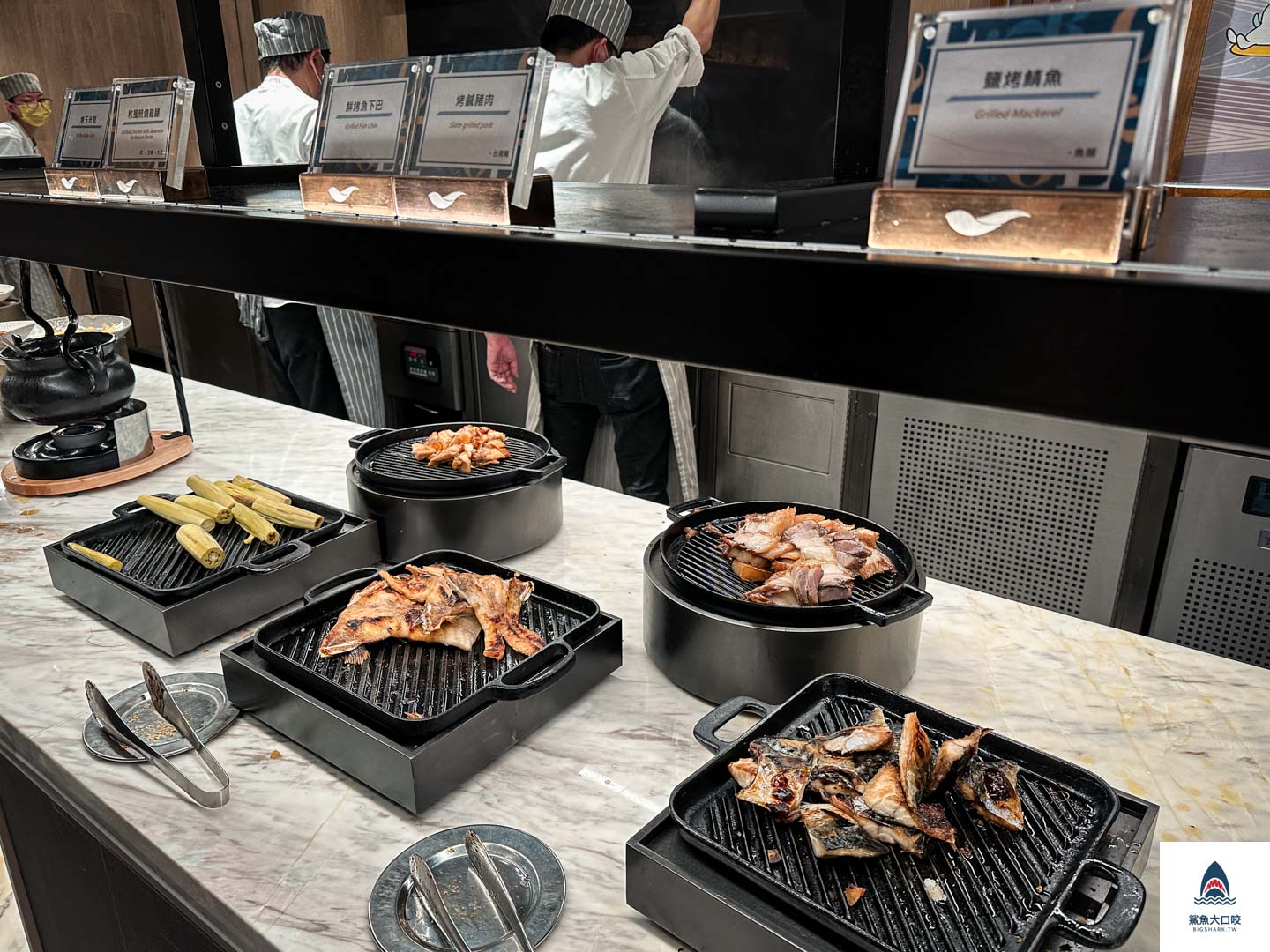 台中美食,台中吃到飽,饗食天堂,台中東區,LaLaport,饗食天堂LaLaport台中店 @鯊魚大口咬