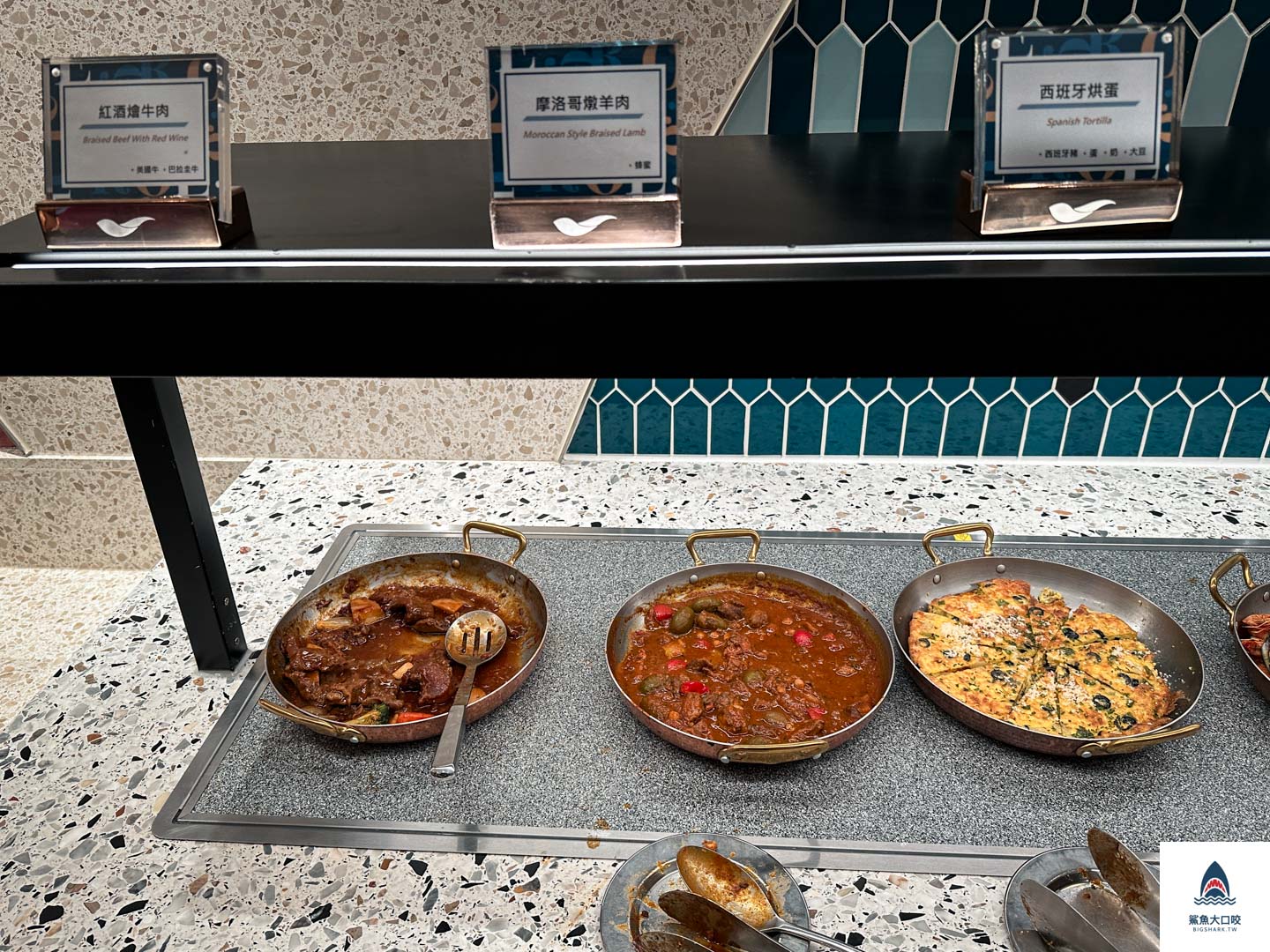 台中美食,台中吃到飽,饗食天堂,台中東區,LaLaport,饗食天堂LaLaport台中店 @鯊魚大口咬