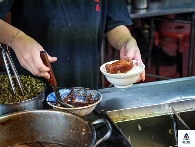 台中爌肉飯,阿頭控肉飯,阿頭（林）控肉飯菜單,台中南區美食,台中南區爌肉飯 @鯊魚大口咬