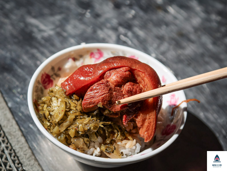 台中爌肉飯,阿頭控肉飯,阿頭（林）控肉飯菜單,台中南區美食,台中南區爌肉飯 @鯊魚大口咬