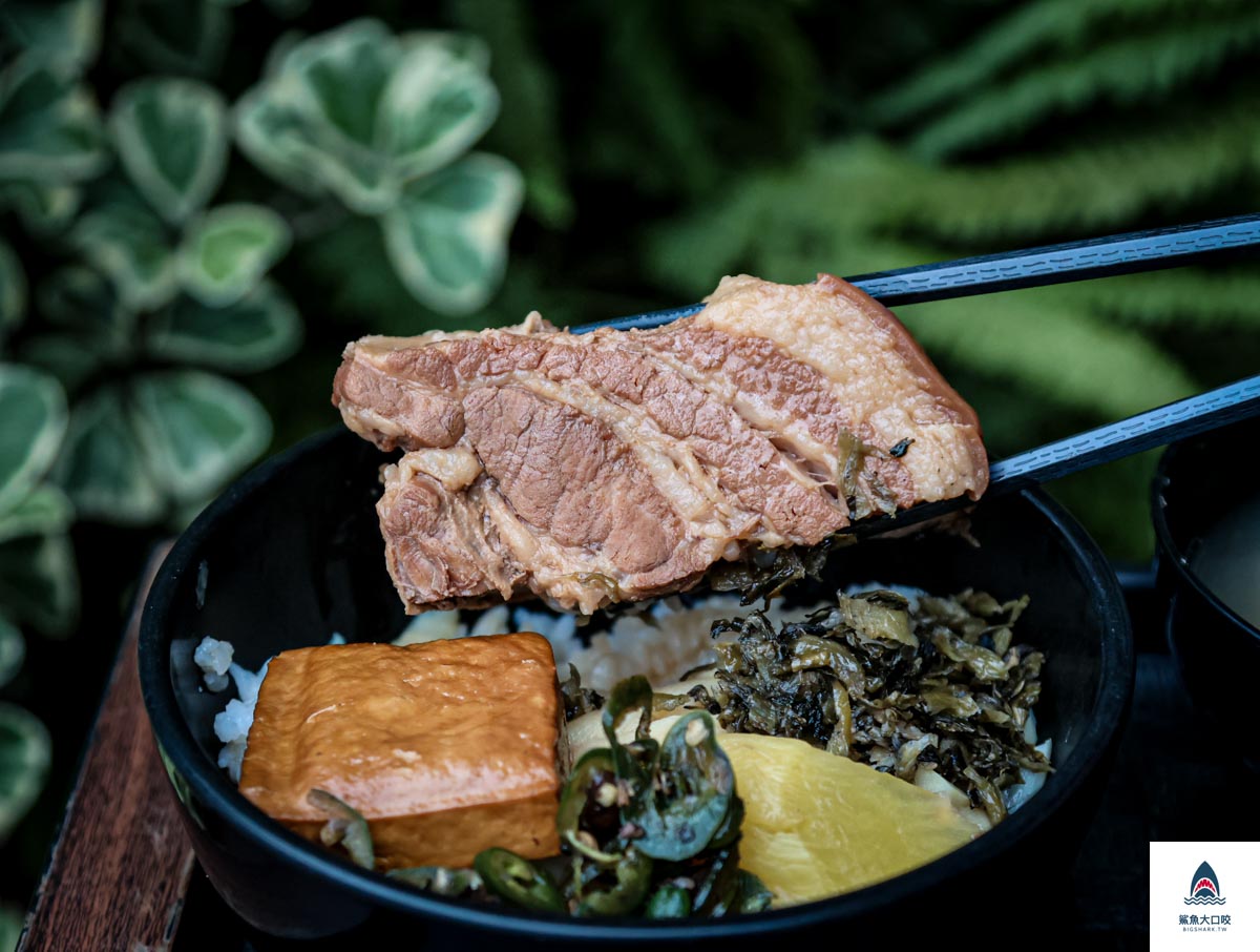 牛丼 花蓮,花蓮 控肉飯,花蓮 牛丼,花蓮下午不休息餐廳,花蓮控肉飯,花蓮美食,花蓮新城控肉飯,控肉飯 花蓮,花蓮豬腳,滷大夫 爌肉飯,魯大夫,滷大夫新城爌肉飯,魯大夫 花蓮,爌肉飯 花蓮,牛丼 @鯊魚大口咬