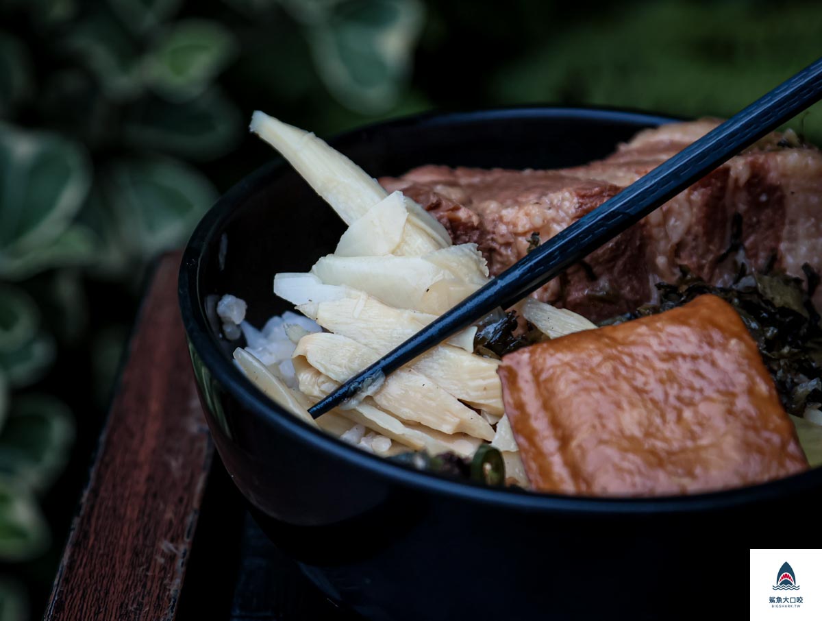 牛丼 花蓮,花蓮 控肉飯,花蓮 牛丼,花蓮下午不休息餐廳,花蓮控肉飯,花蓮美食,花蓮新城控肉飯,控肉飯 花蓮,花蓮豬腳,滷大夫 爌肉飯,魯大夫,滷大夫新城爌肉飯,魯大夫 花蓮,爌肉飯 花蓮,牛丼 @鯊魚大口咬