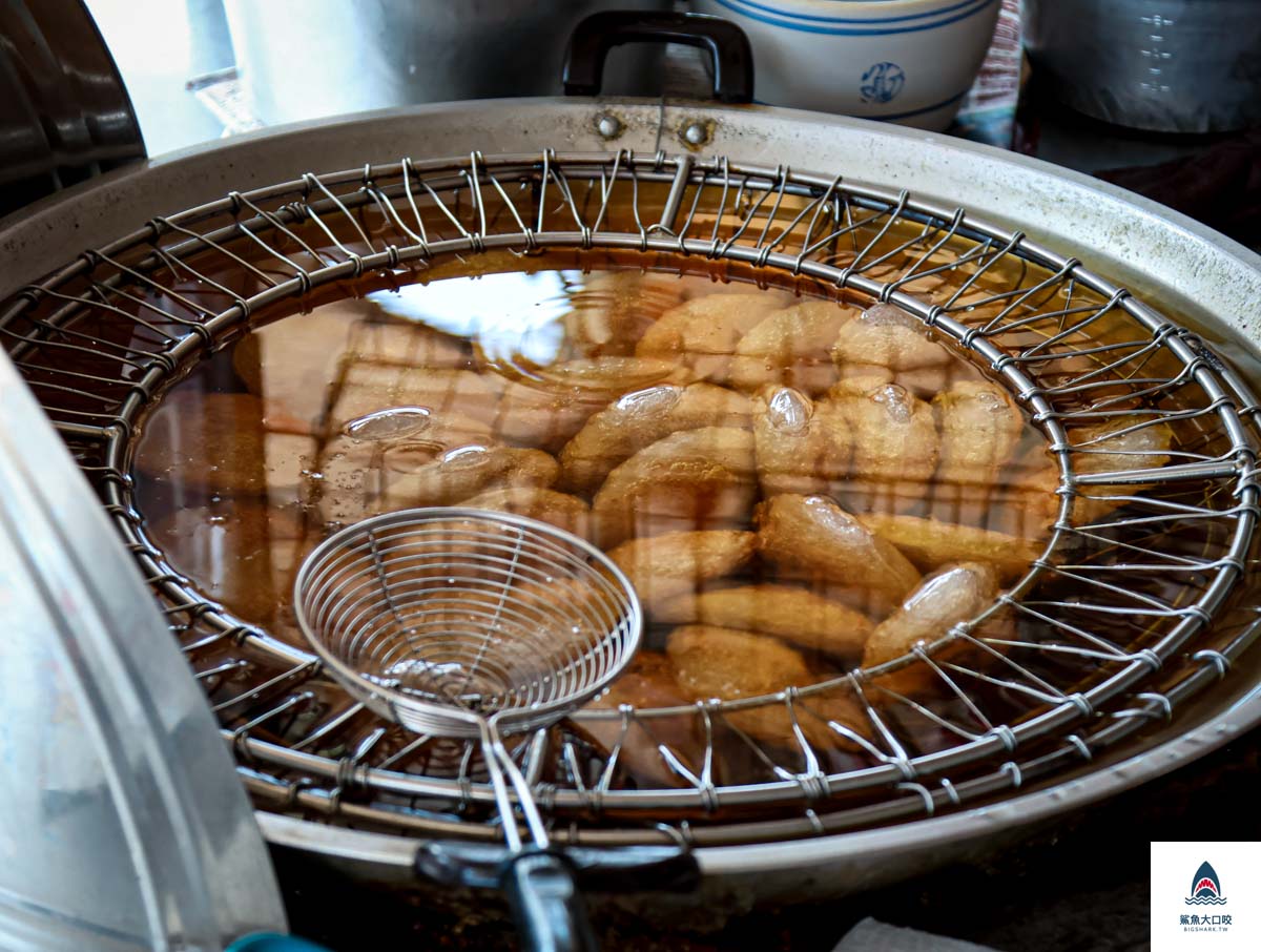 南投美食,埔里小吃,施家肉圓,施家肉圓菜單 @鯊魚大口咬