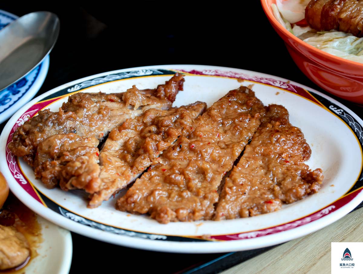 亞忠爌肉飯,亞忠爌肉飯菜單 @鯊魚大口咬