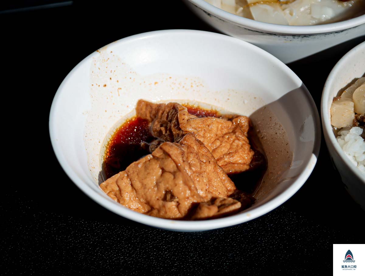 李仔哥爌肉飯,李仔哥爌肉飯菜單 @鯊魚大口咬