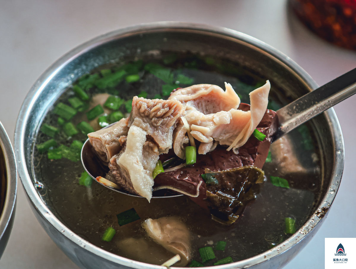 台中爌肉飯,台中炒麵,台中北屯早餐,水湳市場美食,台中北屯早午餐,BOK麵店,BOK麵店菜單 @鯊魚大口咬