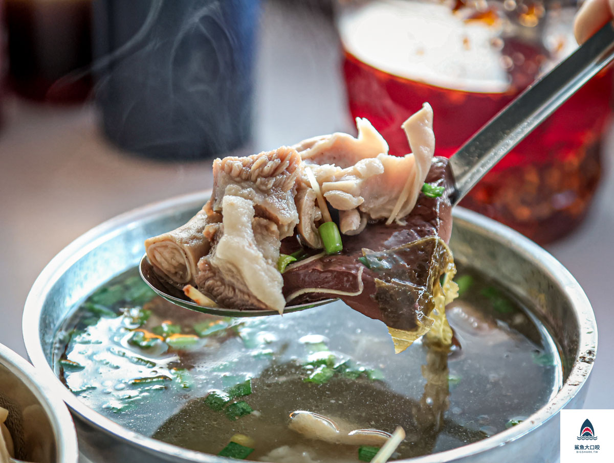 台中爌肉飯,台中炒麵,台中北屯早餐,水湳市場美食,台中北屯早午餐,BOK麵店,BOK麵店菜單 @鯊魚大口咬