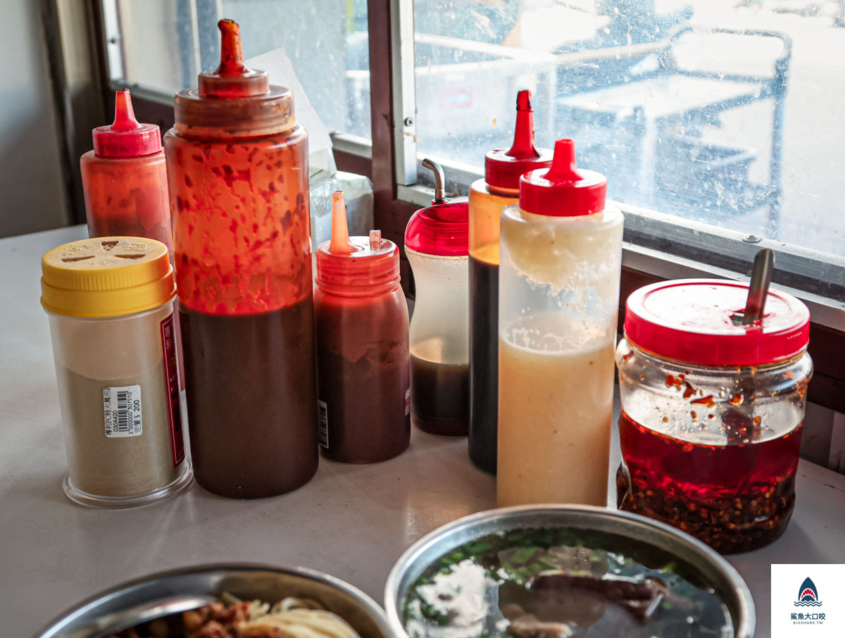 台中爌肉飯,台中炒麵,台中北屯早餐,水湳市場美食,台中北屯早午餐,BOK麵店,BOK麵店菜單 @鯊魚大口咬