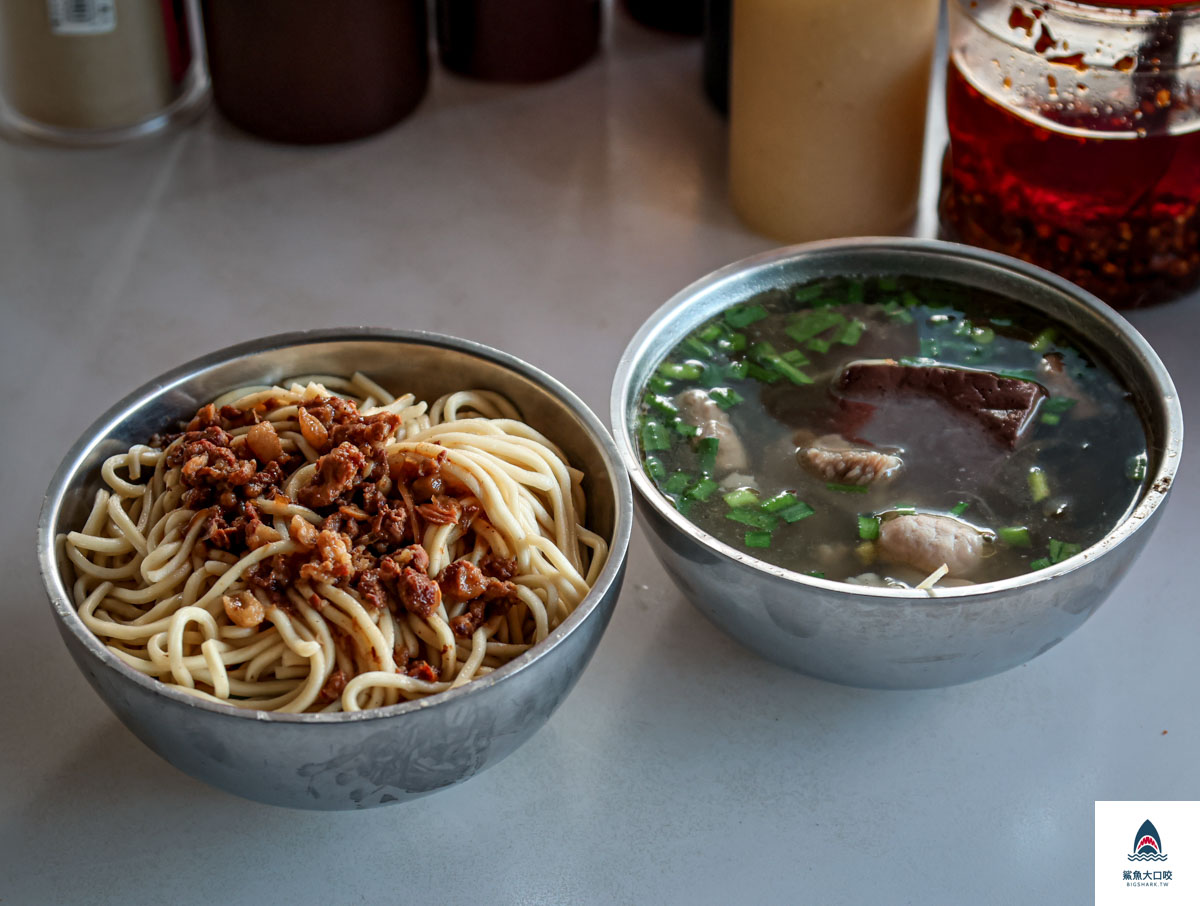 台中爌肉飯,台中炒麵,台中北屯早餐,水湳市場美食,台中北屯早午餐,BOK麵店,BOK麵店菜單 @鯊魚大口咬