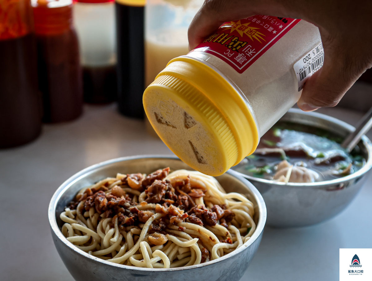 台中爌肉飯,台中炒麵,台中北屯早餐,水湳市場美食,台中北屯早午餐,BOK麵店,BOK麵店菜單 @鯊魚大口咬