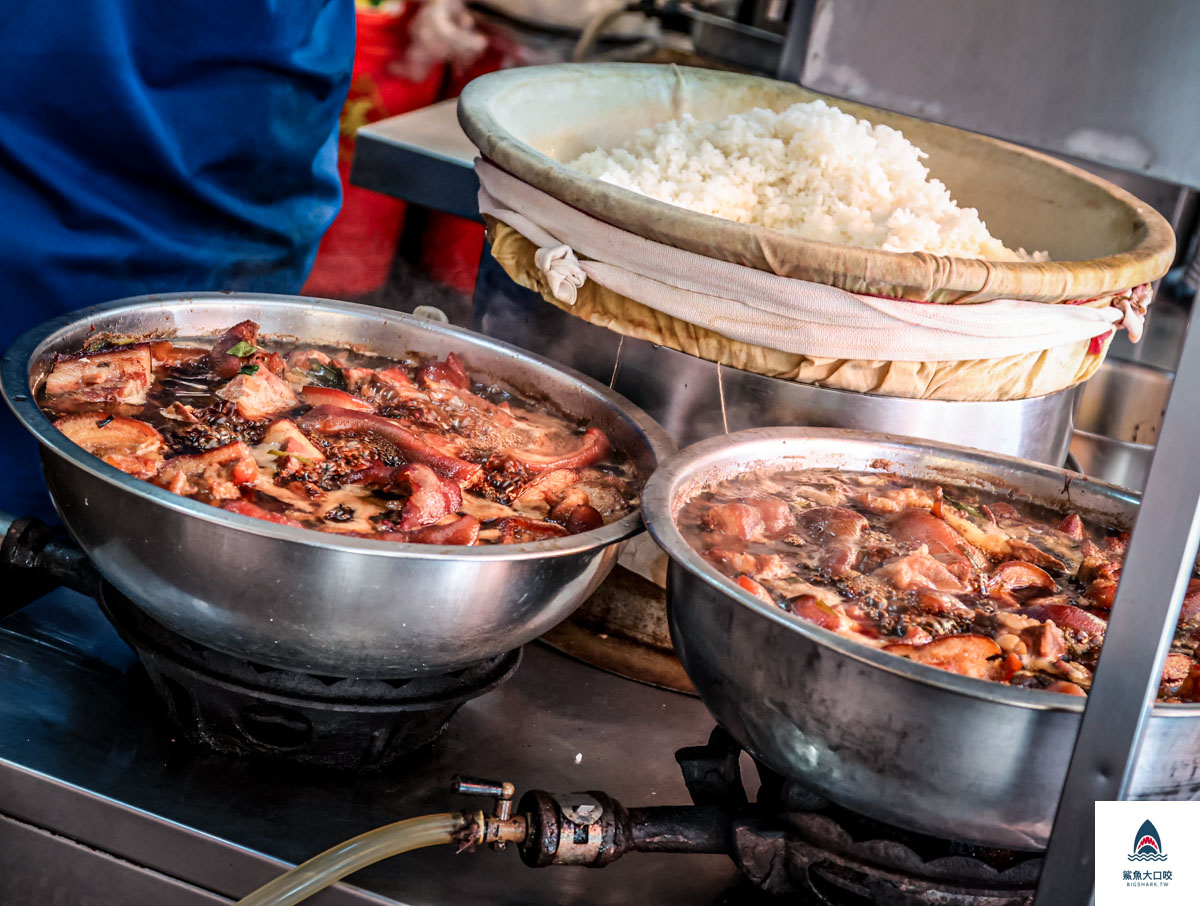 李海魯肉飯分店,台中早餐,李海魯肉飯台中,台中宵夜,原子街,北區早餐,台中深夜美食,中華路夜市,台中凌晨美食,篤行路,李海魯肉飯菜單,北區美食 @鯊魚大口咬 李海魯肉飯分店,台中早餐,李海魯肉飯台中,台中宵夜,原子街,北區早餐,台中深夜美食,中華路夜市,台中凌晨美食,篤行路,李海魯肉飯菜單,北區美食 @鯊魚大口咬