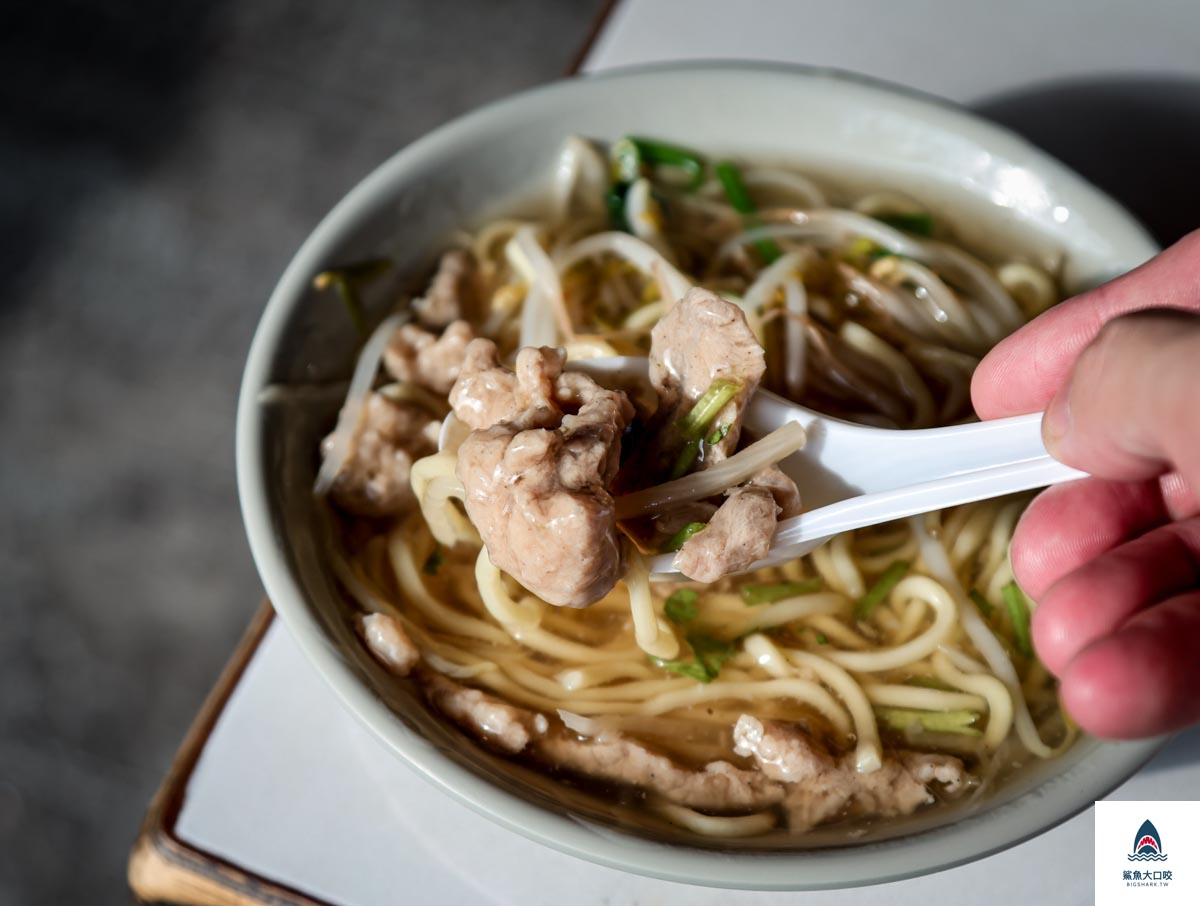 大雅香菇肉羹,嘉義香菇肉羹,東興市場,台中爌肉飯,食尚玩家,市場美食,嘉義肉羹 @鯊魚大口咬