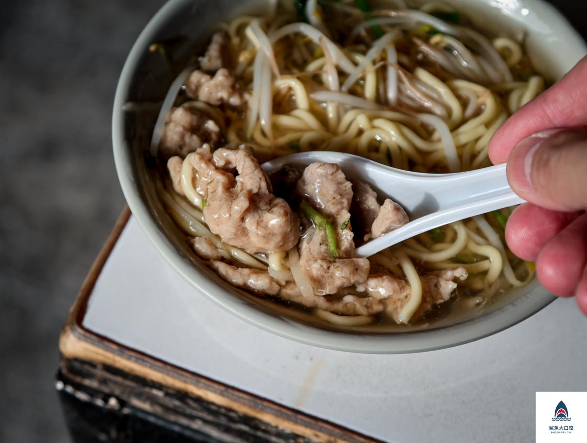 大雅香菇肉羹,嘉義香菇肉羹,東興市場,台中爌肉飯,食尚玩家,市場美食,嘉義肉羹 @鯊魚大口咬