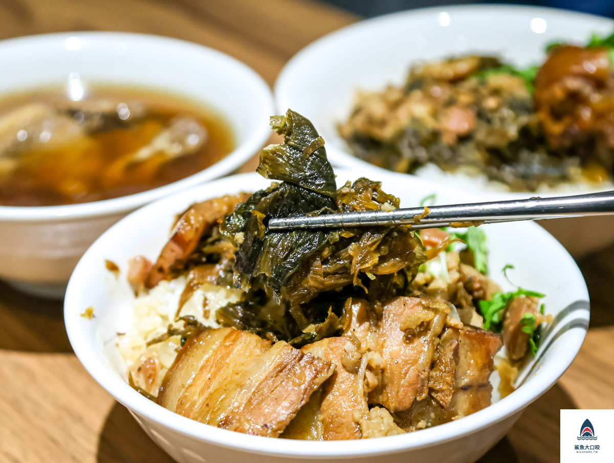 阿賜豬腳飯菜單,斗六梅干扣肉,雲林梅干扣肉,雲林美食,斗六美食,斗六小吃,斗六隱藏美食,阿賜豬腳飯,雲林豬腳飯 @鯊魚大口咬