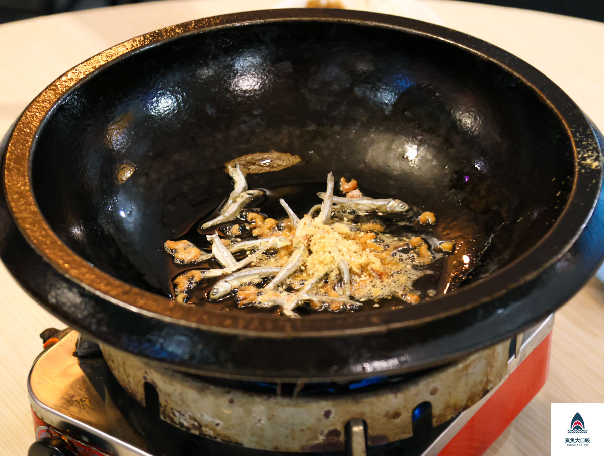 台中石頭火鍋,水湳火鍋推薦,北屯火鍋推薦,食藝石頭火鍋,食藝石頭火鍋菜單,食藝石頭火鍋推薦,台中火鍋推薦 @鯊魚大口咬