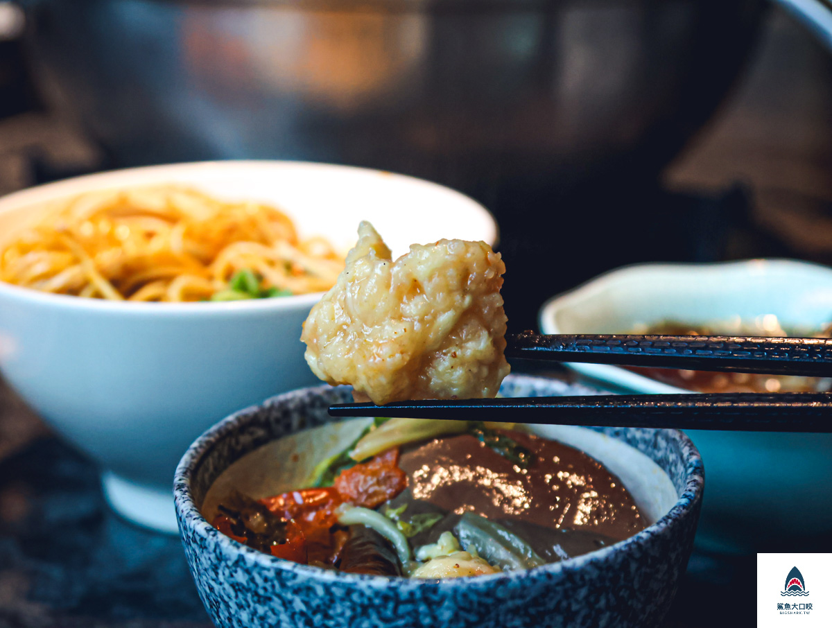 怎麻辣頂級鴛鴦鍋,怎麻辣頂級鴛鴦鍋菜單 @鯊魚大口咬 怎麻辣頂級鴛鴦鍋,怎麻辣頂級鴛鴦鍋菜單 @鯊魚大口咬
