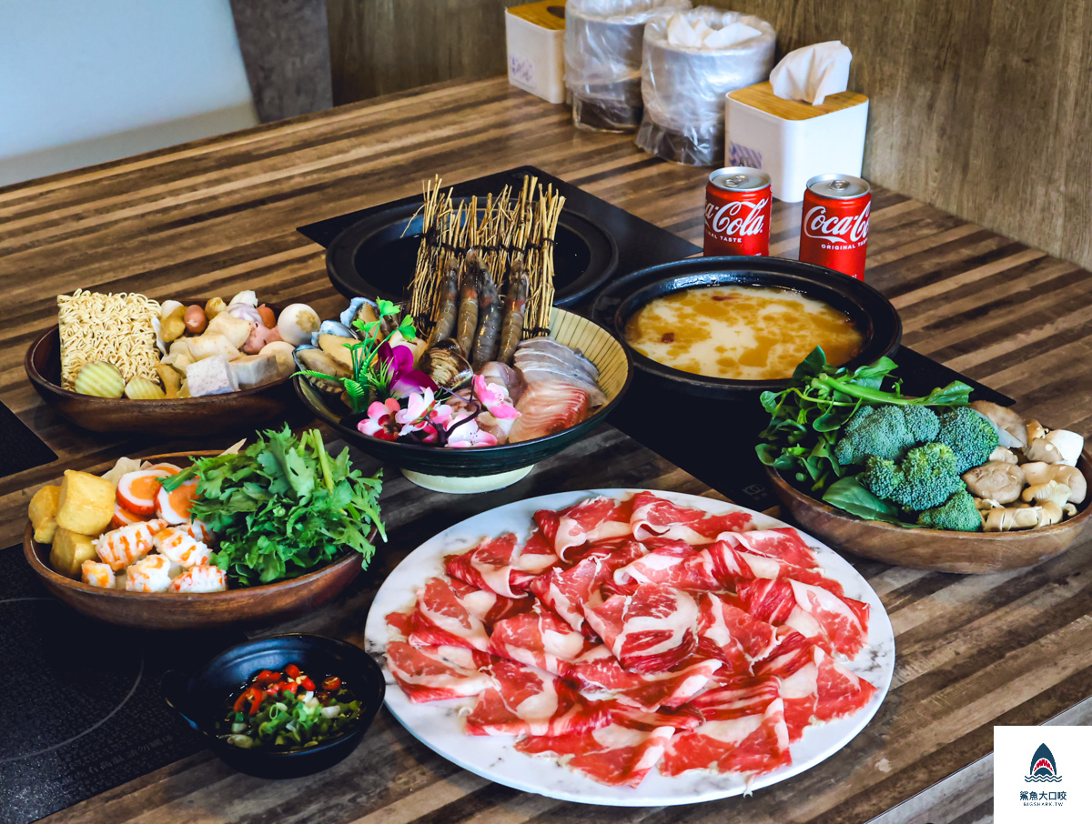 肉食主義嘉義中山店,肉食主義,嘉義火鍋推薦,嘉義火鍋,嘉義聚餐推薦,嘉義蔬菜吃到飽火鍋,嘉義美食,嘉義必吃,嘉義美食推薦,嘉義聚餐 @鯊魚大口咬