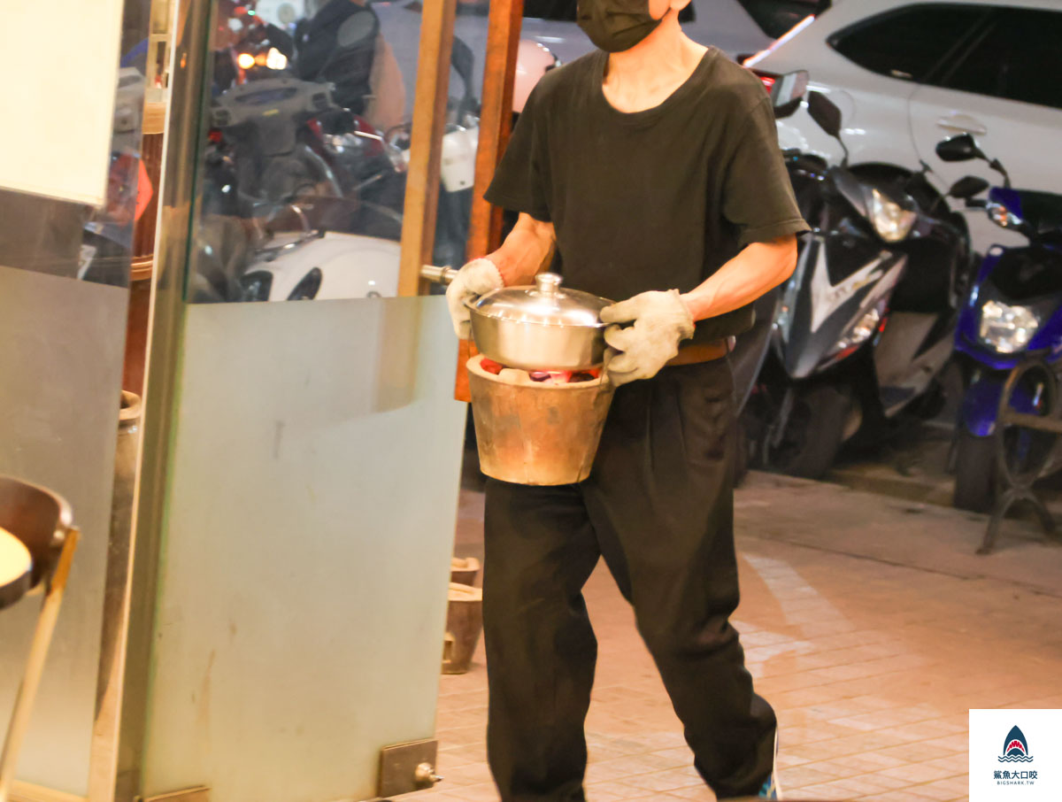 汕頭牛肉劉沙茶火鍋店菜單,汕頭牛肉劉沙茶火鍋店,台中火鍋店推薦,台中沙茶火鍋 @鯊魚大口咬 汕頭牛肉劉沙茶火鍋店菜單,汕頭牛肉劉沙茶火鍋店,台中火鍋店推薦,台中沙茶火鍋 @鯊魚大口咬