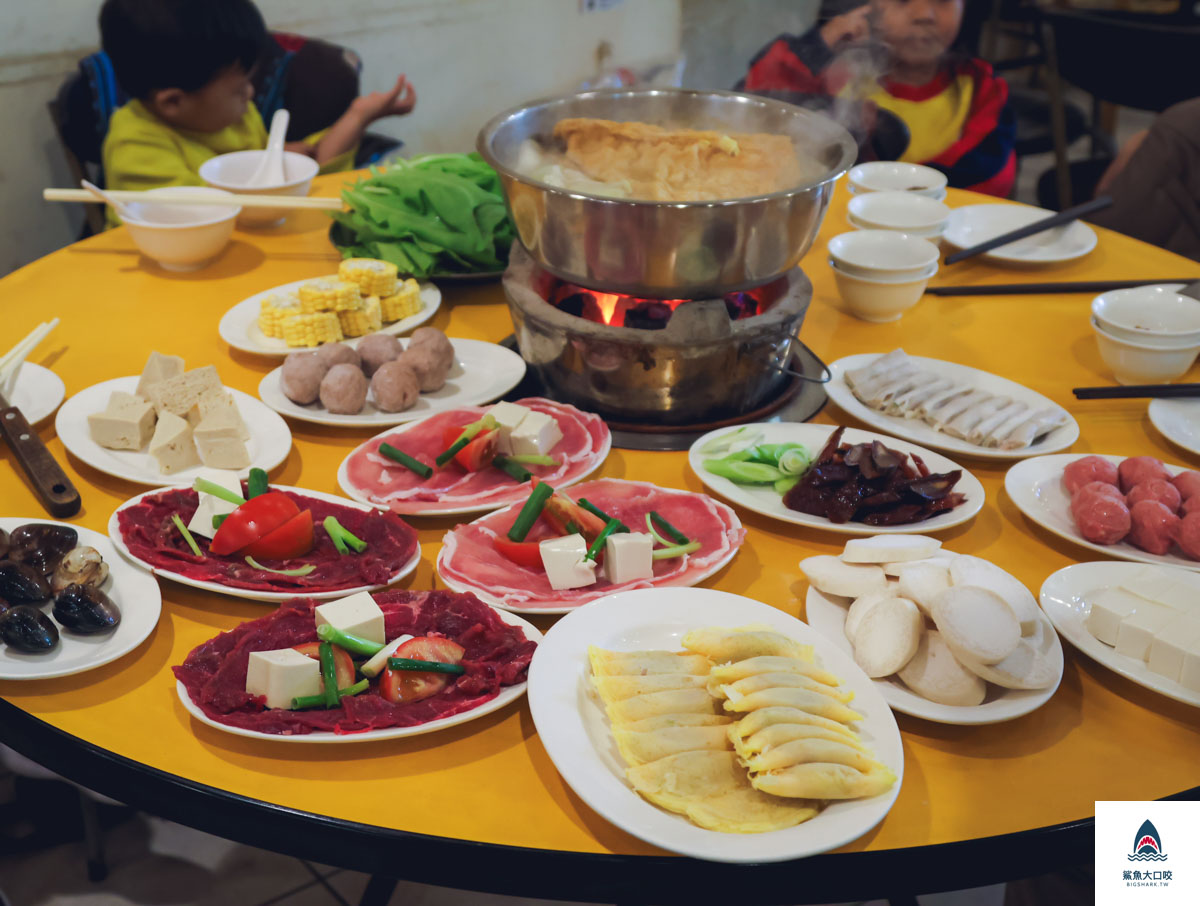 汕頭牛肉劉沙茶火鍋店菜單,汕頭牛肉劉沙茶火鍋店,台中火鍋店推薦,台中沙茶火鍋 @鯊魚大口咬 汕頭牛肉劉沙茶火鍋店菜單,汕頭牛肉劉沙茶火鍋店,台中火鍋店推薦,台中沙茶火鍋 @鯊魚大口咬