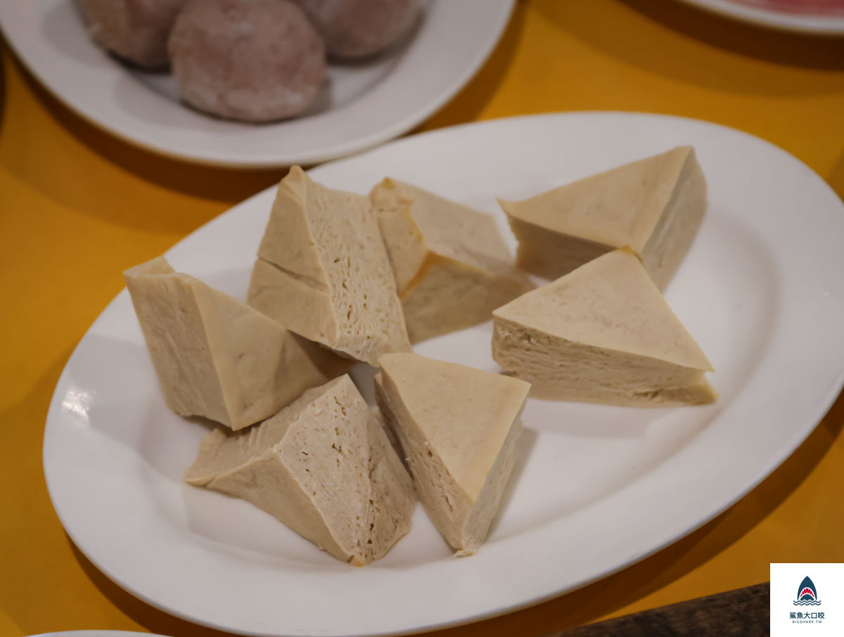 汕頭牛肉劉沙茶火鍋店菜單,汕頭牛肉劉沙茶火鍋店,台中火鍋店推薦,台中沙茶火鍋 @鯊魚大口咬