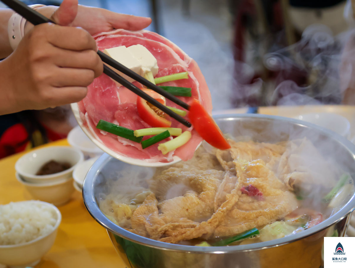 汕頭牛肉劉沙茶火鍋店菜單,汕頭牛肉劉沙茶火鍋店,台中火鍋店推薦,台中沙茶火鍋 @鯊魚大口咬 汕頭牛肉劉沙茶火鍋店菜單,汕頭牛肉劉沙茶火鍋店,台中火鍋店推薦,台中沙茶火鍋 @鯊魚大口咬