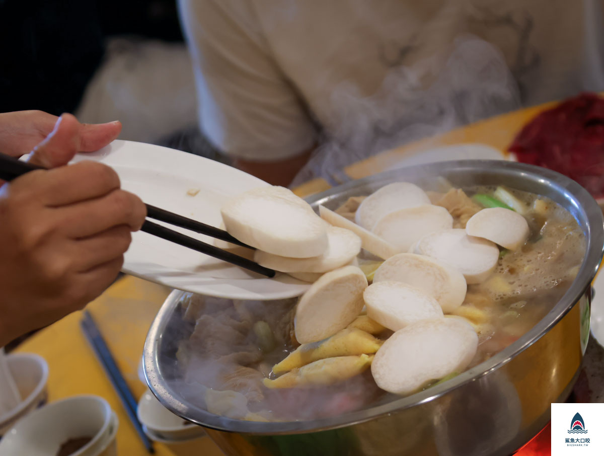 汕頭牛肉劉沙茶火鍋店菜單,汕頭牛肉劉沙茶火鍋店,台中火鍋店推薦,台中沙茶火鍋 @鯊魚大口咬 汕頭牛肉劉沙茶火鍋店菜單,汕頭牛肉劉沙茶火鍋店,台中火鍋店推薦,台中沙茶火鍋 @鯊魚大口咬