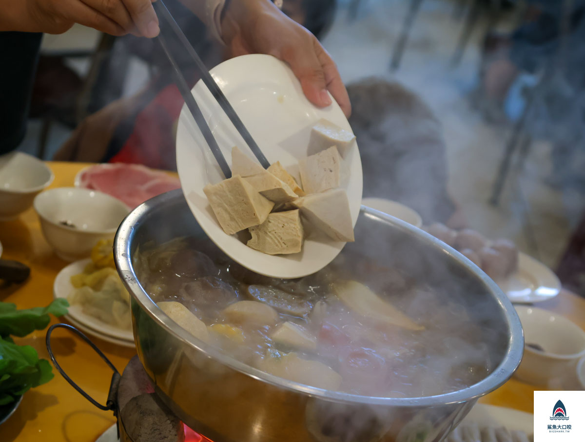 汕頭牛肉劉沙茶火鍋店菜單,汕頭牛肉劉沙茶火鍋店,台中火鍋店推薦,台中沙茶火鍋 @鯊魚大口咬 汕頭牛肉劉沙茶火鍋店菜單,汕頭牛肉劉沙茶火鍋店,台中火鍋店推薦,台中沙茶火鍋 @鯊魚大口咬