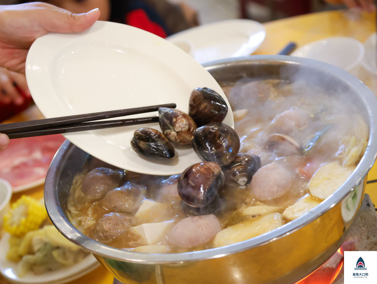 汕頭牛肉劉沙茶火鍋店菜單,汕頭牛肉劉沙茶火鍋店,台中火鍋店推薦,台中沙茶火鍋 @鯊魚大口咬 汕頭牛肉劉沙茶火鍋店菜單,汕頭牛肉劉沙茶火鍋店,台中火鍋店推薦,台中沙茶火鍋 @鯊魚大口咬
