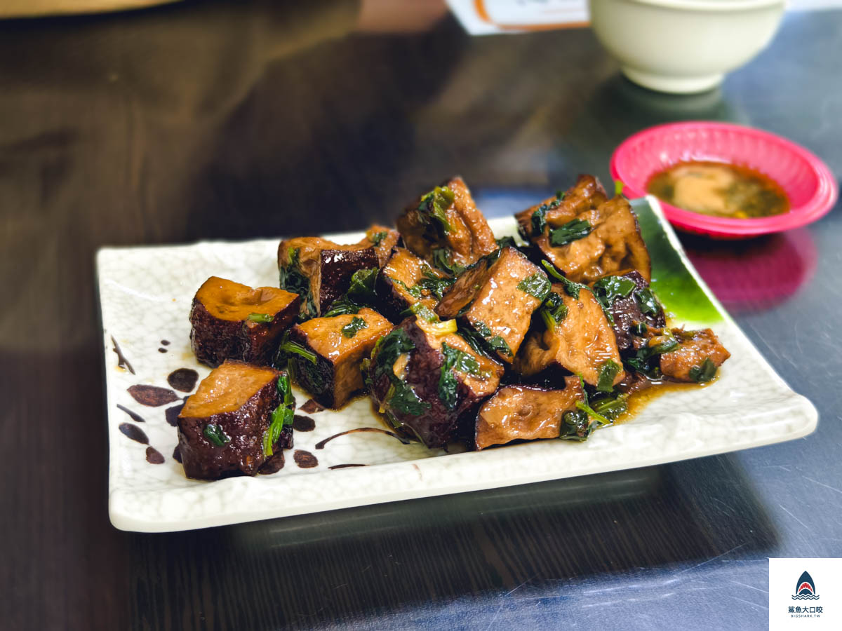 苗栗水餃推薦,苗栗水餃,平價美食,天涯海餃營業時間,天涯海餃電話,苗栗市美食,天涯海餃,天涯海餃菜單,苗栗平價美食,北苗美食推薦,苗栗排隊美食,四季豆煎餃水餃,苗栗必吃美食,韭菜花蝦仁水餃,苗栗火車站美食,苗栗煎餃推薦,苗栗早午餐,苗栗煎餃 @鯊魚大口咬