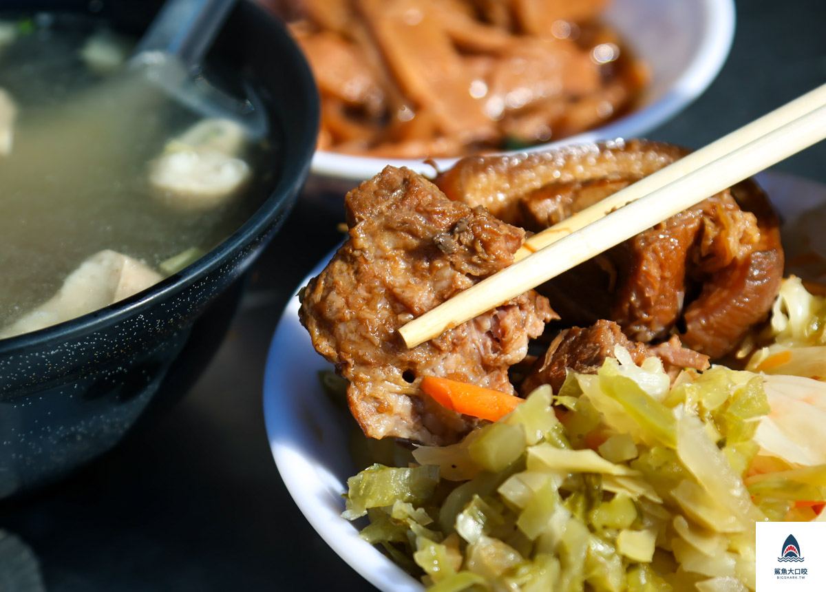 阿春爌肉飯,阿春爌肉飯菜單 @鯊魚大口咬