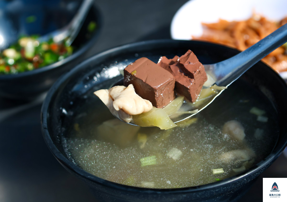 阿春爌肉飯,阿春爌肉飯菜單 @鯊魚大口咬