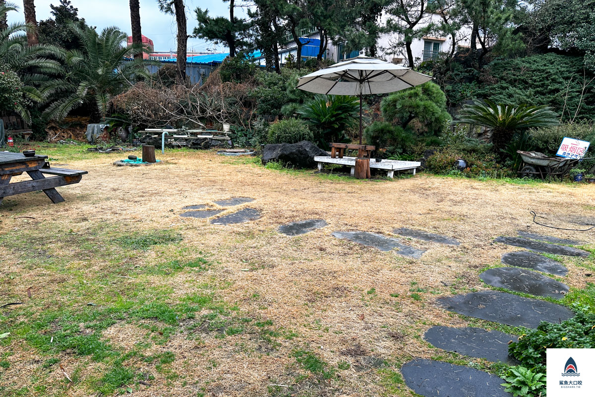 龍頭岩海水樂園汗蒸幕 @鯊魚大口咬 龍頭岩海水樂園汗蒸幕 @鯊魚大口咬