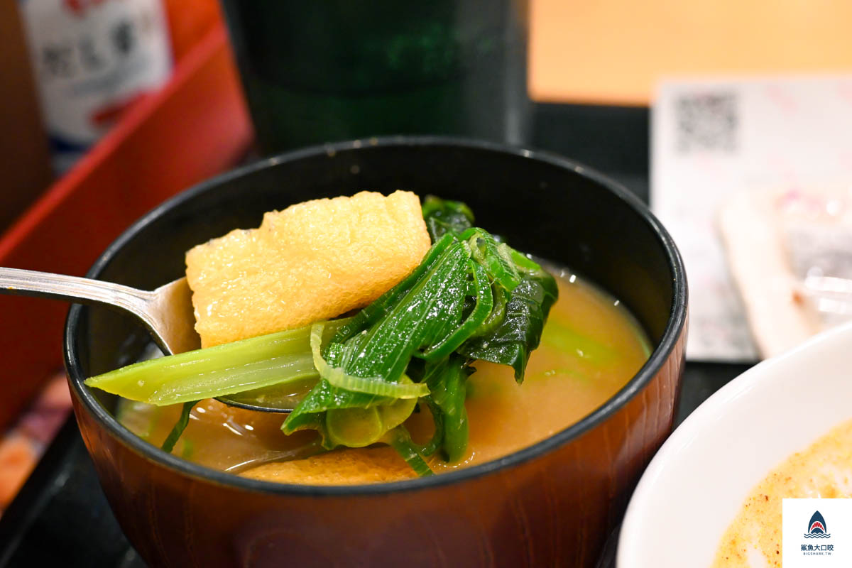 京都美食推薦,日本連鎖餐廳,日本美食推薦,京都なか卯NAKAU,日本なか卯NAKAU,なか卯NAKAU菜單,日本naka卵,naka卵菜單 @鯊魚大口咬