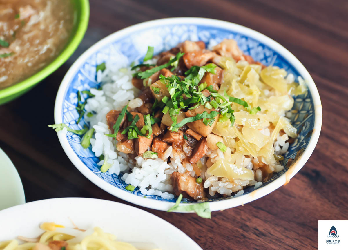 台中南區小吃,台中魯肉莊,魯肉莊菜單,魯肉莊價位,魯肉莊推薦,中興大學美食推薦,台中南區美食 @鯊魚大口咬