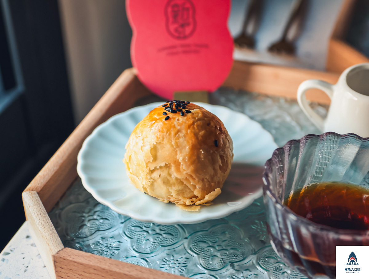 新口味蛋黃酥,新口味蛋黃酥菜單 @鯊魚大口咬